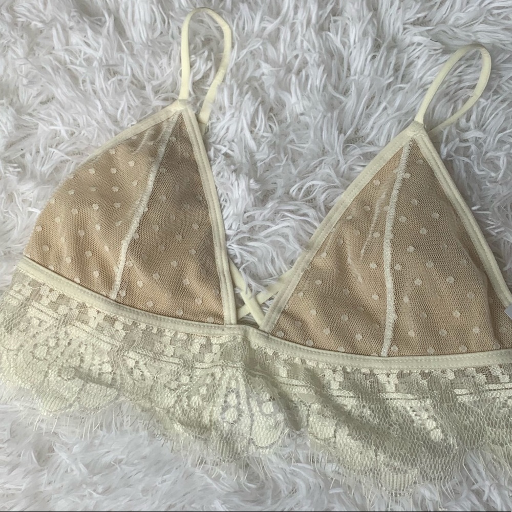 Pacsun lace bralette